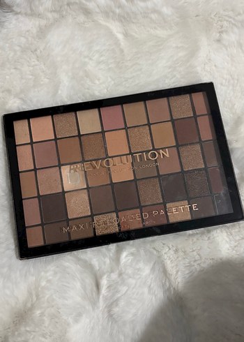 Revolution Göz Farı Paleti - Görsel 2