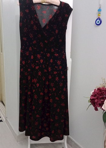 Kırmızı Desenli V Yaka Elbise - Görsel 7