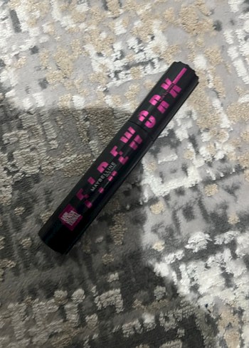 Maybelline Sıra Dışı Kirpikler Maskara - siyah - Görsel 3