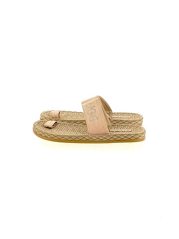 Ugg Terlik %70 İndirimli.