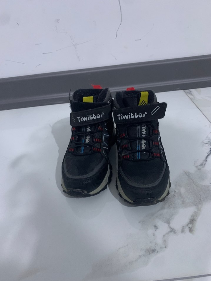 Erkek Çocuk Siyah Velcro Spor Bot - Görsel 3