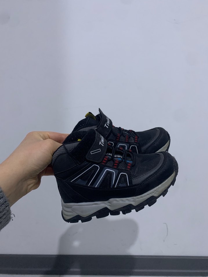 Erkek Çocuk Siyah Velcro Spor Bot - Görsel 2