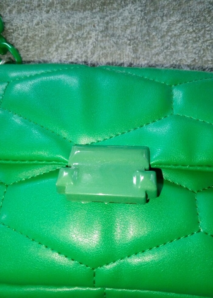 Yeşil çanta - Görsel 2