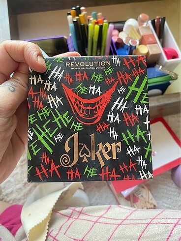 Revolution x joker far paleti