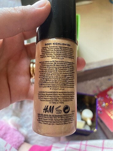 Beden hm body glow coconut scent