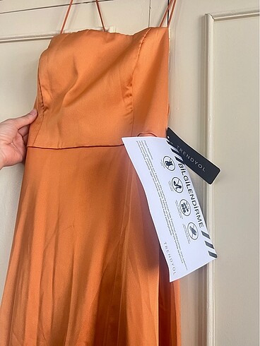 Hiç giyilmedi milla elbise - Görsel 4