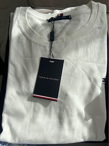Tommy Hilfiger m