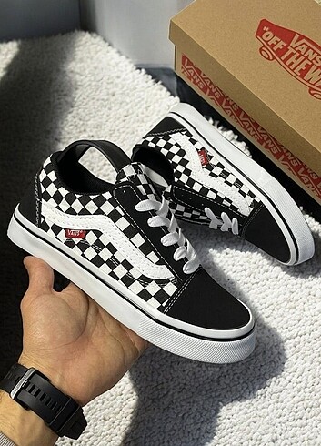 VANS OLD SKOOL