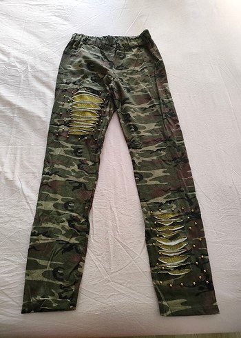 Kız Çocuk Kamuflaj Desenli Dar Kesim Tayt Pantolon