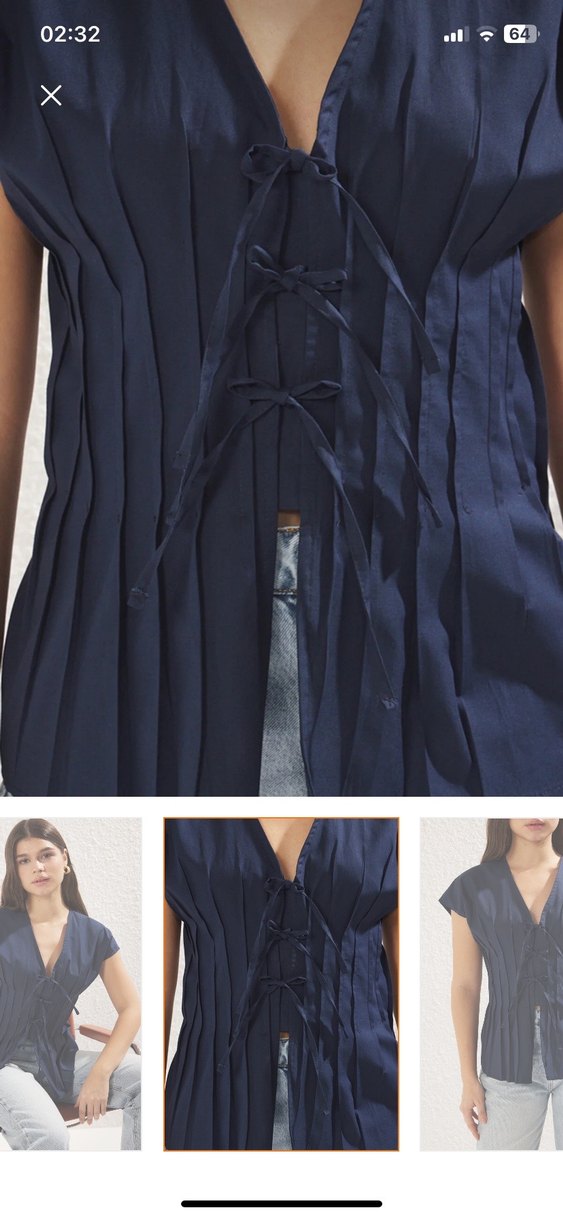 Piliseli V Yaka Kolsuz Lacivert Bluz - Görsel 3