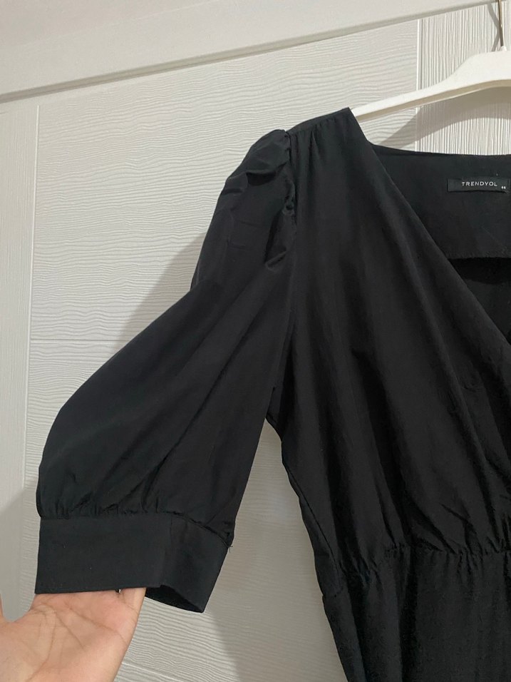 Siyah V Yaka Midi Goth Elbise - Görsel 2