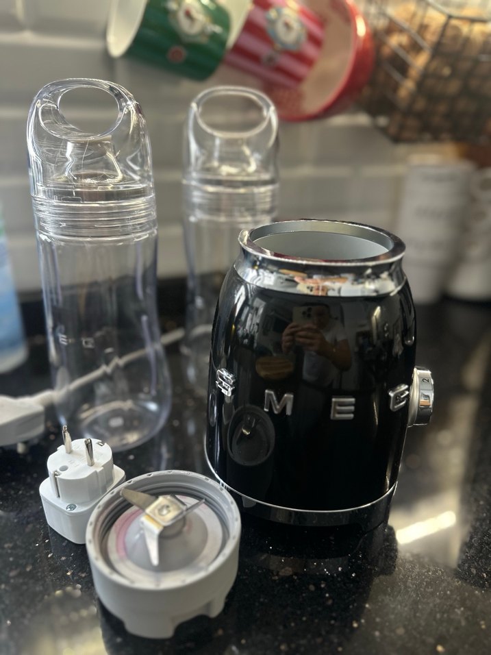 Smeg kişisel blender - Görsel 2