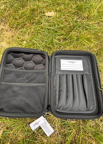 Smiggle striker kalem kutusu - Görsel 3