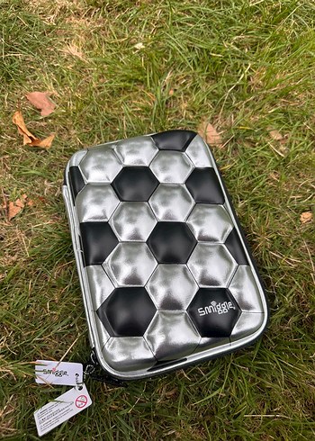 Smiggle striker kalem kutusu - Görsel 9