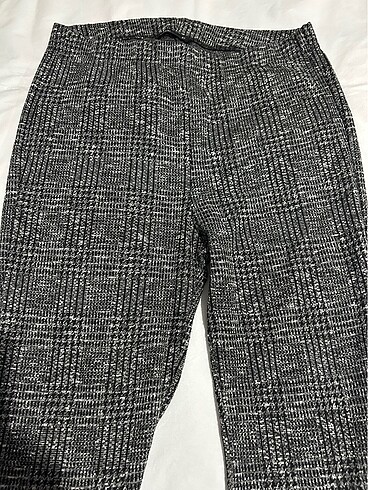 44 Beden siyah Renk ekoseli pantalon