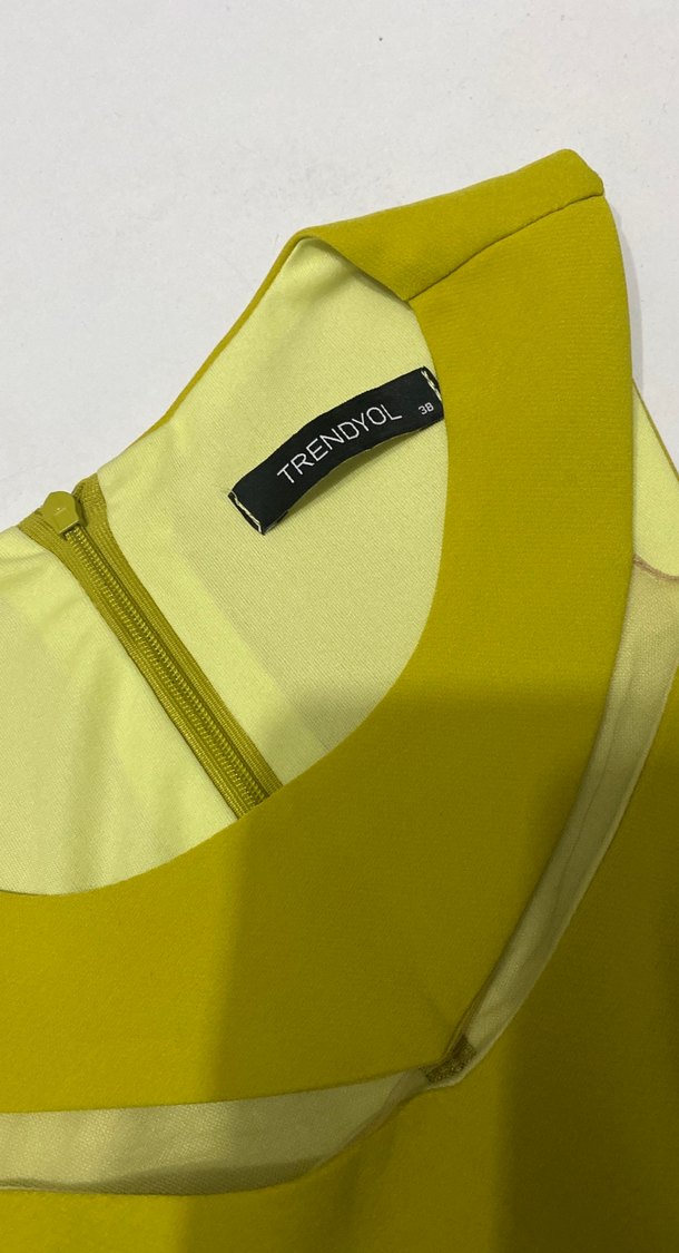 Sarı Mini elbise - Tek Omuzlu, Fermuarlı - Görsel 2