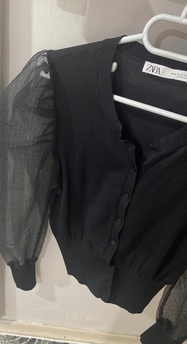 Siyah V Yaka Düğmeli Uzun Kollu Bluz - Görsel 3