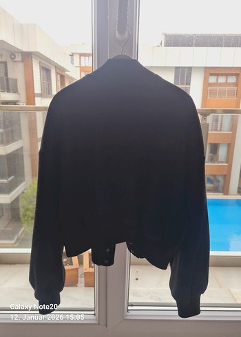 Düğmeli Kahverengi Saten Yağmurluk - Görsel 4