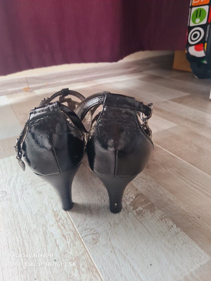 Kemerli Siyah Yılan Derisi Desenli Dolgu Topuklu Kadın Ayakkabı - Görsel 2