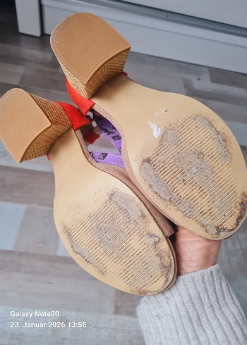 Bej Süet Dolgu Topuklu Kadın Sandalet - Görsel 4