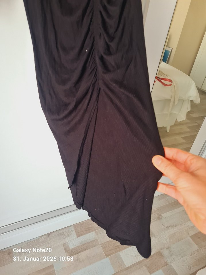 Uzun Kollu Siyah Drapeli Keten Elbise - Görsel 3