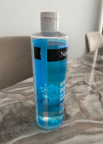 Neutrogena Neutrogena Hydro Boost Üç Etkili Şampuan
