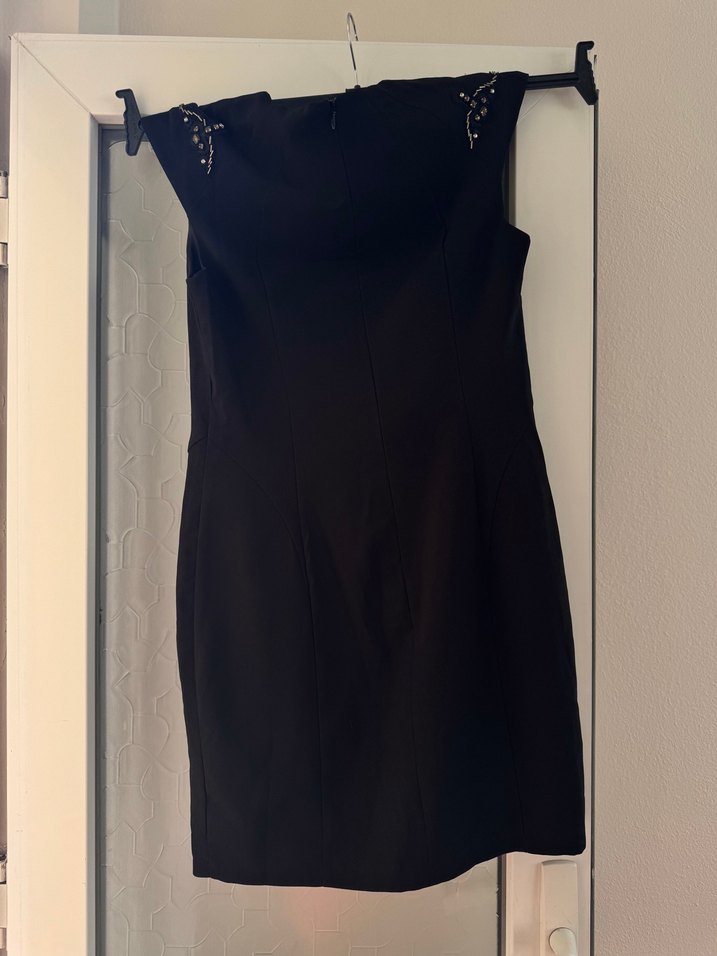 Yaka detaylı midi elbise - Görsel 2