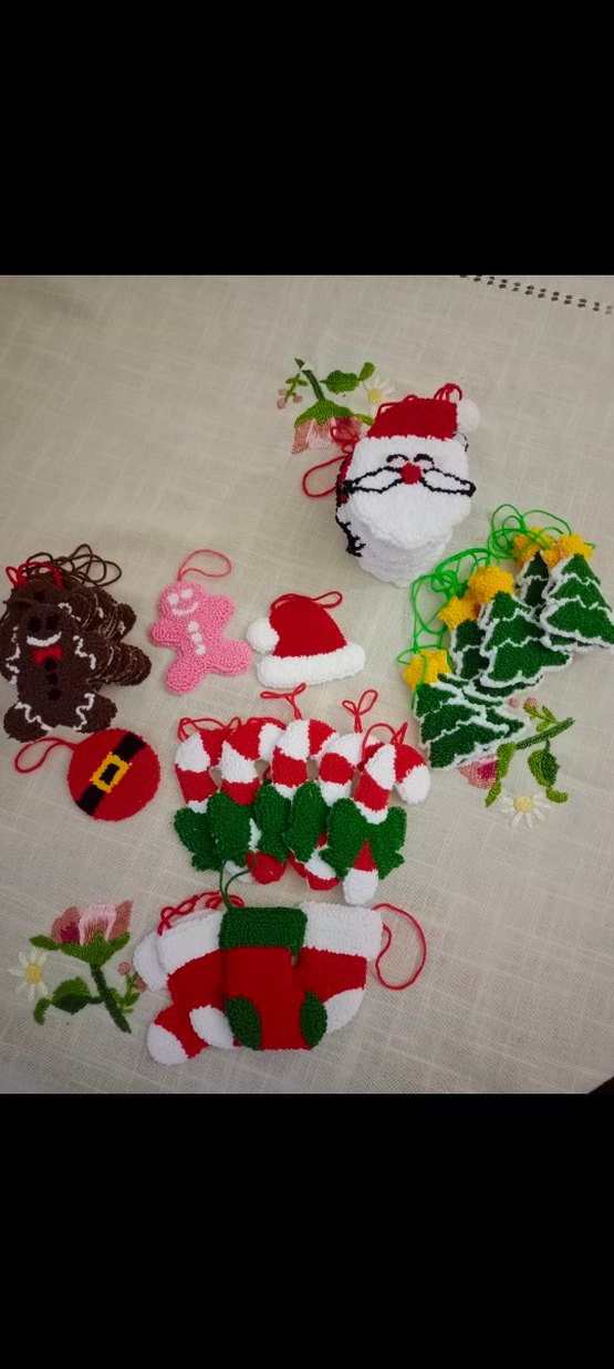 Renkli Yeni Yıl Örgü Süsleri Seti - Görsel 2