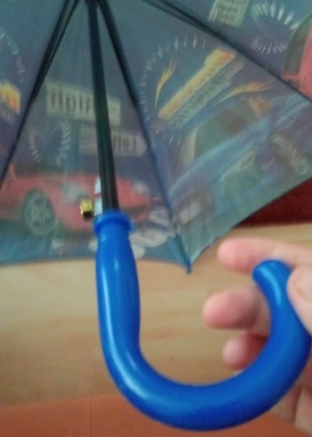 arabalı mavi erkek çocuk şemsiyesi - Görsel 5