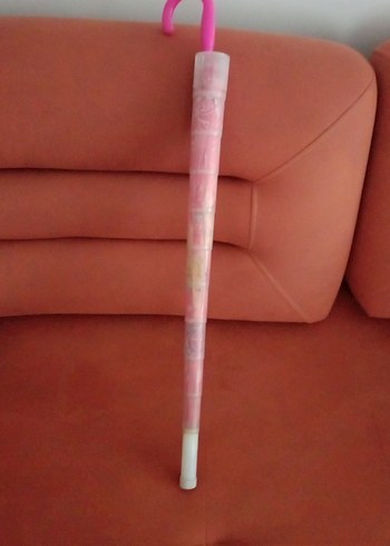 Pembe çocuk şemsiyesi