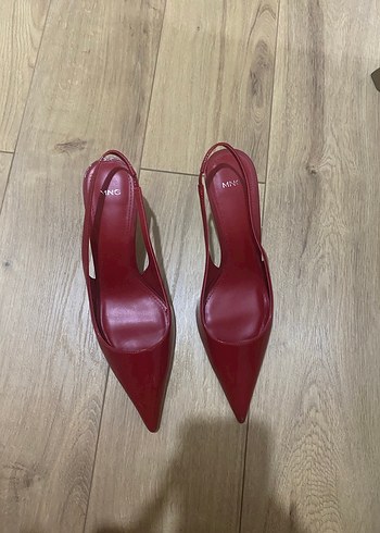 39 Beden kırmızı Renk kırmızı topuklu ayakkabı