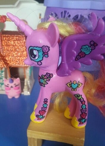 Fisher Price Poni oyuncak at