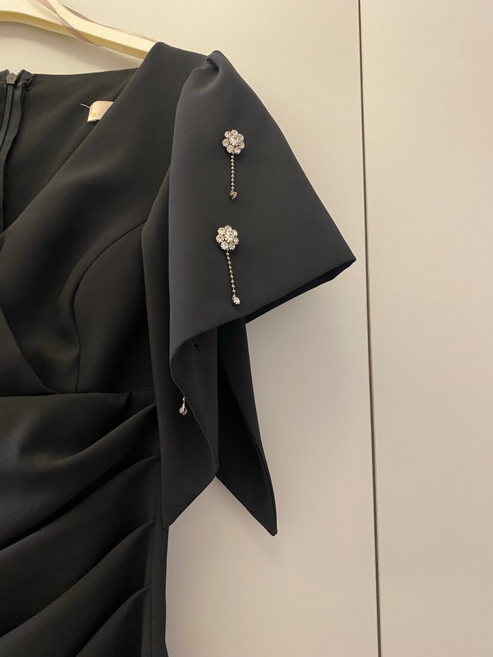 Kısa Kollu Drapeli Siyah  Elbise - Görsel 3