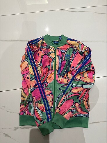 Adidas limited edition yurt dışından alındı orijinal ürün