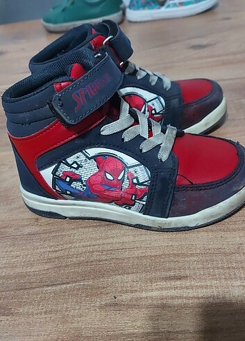 LC Waikiki Erkek Çocuk Spider Man Bot 