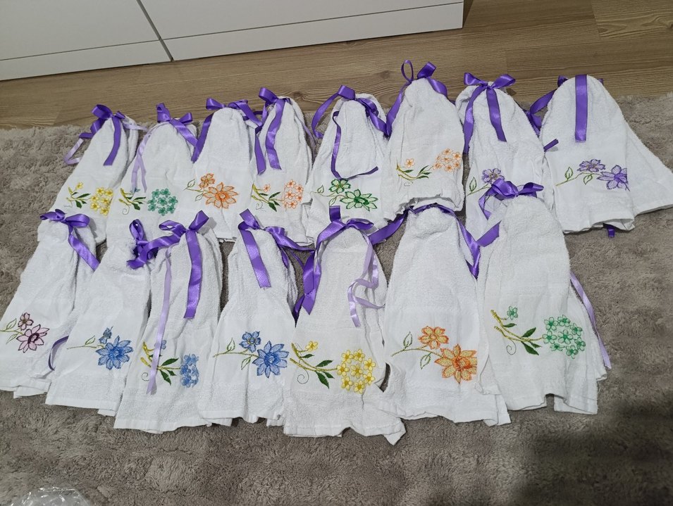 Mor kurdeleli Nakışlı araç havlusu - Görsel 2