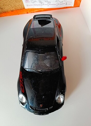  Beden Uzaktan kumandalı siyah Porsche yarış arabası 