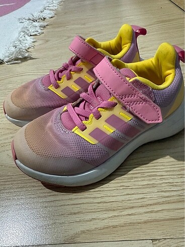 Kız çocuk adidas