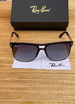 Rayban 