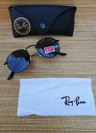 Rayban güneş gözlüğü 