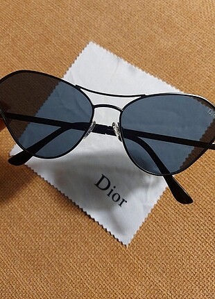 Dior güneş gözlüğü 