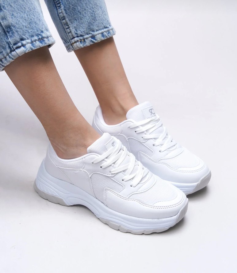 Beyaz Bağcıklı Kadın Spor Ayakkabı - Görsel 3