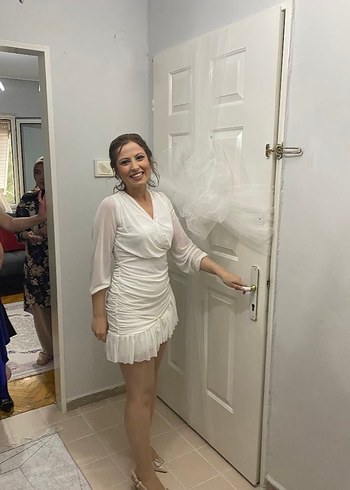 Beyaz Drapeli Mini Kadın Elbise - Görsel 2