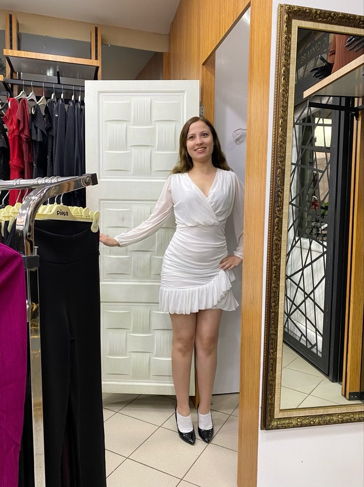 Beyaz Drapeli Mini Kadın Elbise - Görsel 3