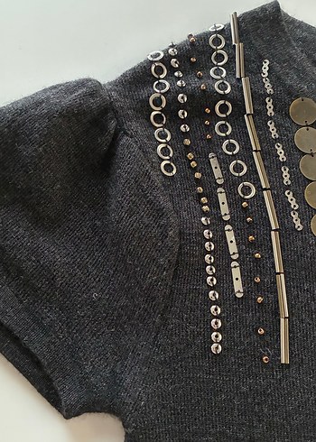 Boncuk İşlemeli Gri Midi Triko Elbise - Görsel 3