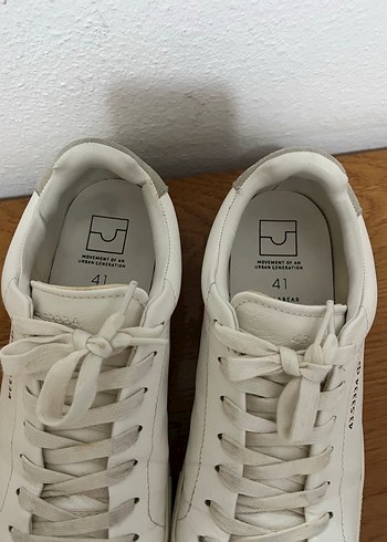 41 Beden beyaz Renk Pull & Bear beyaz sneaker