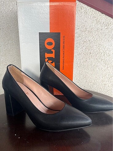 İnci kadın stiletto