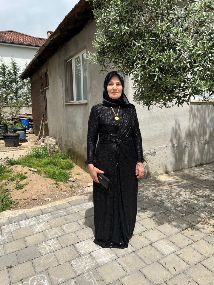 Kürk Detaylı Siyah Uzun Abiye Elbise - Görsel 4