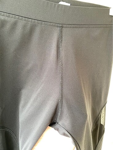 s Beden siyah Renk Nike dri fit yanı fileli tayt