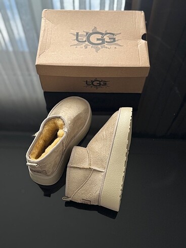 Ugg bot